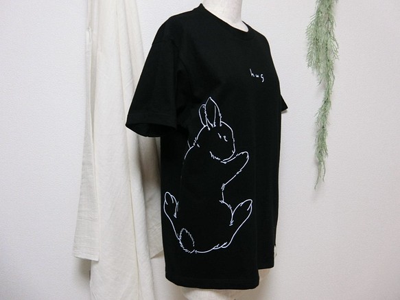 うさぎさんがぎゅーTシャツ 黒 Sサイズ Tシャツ pal*U 通販｜Creema