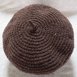 モールヤーン鉤針編みのベレー帽  ココアブラウン 1枚目の画像