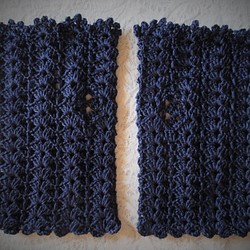 リストカバー　シルク手編みのレース編み　ショート丈　ネイビー 1枚目の画像
