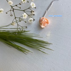 【アウトレット】モモイロサンゴの花彫刻ペンダント 1枚目の画像