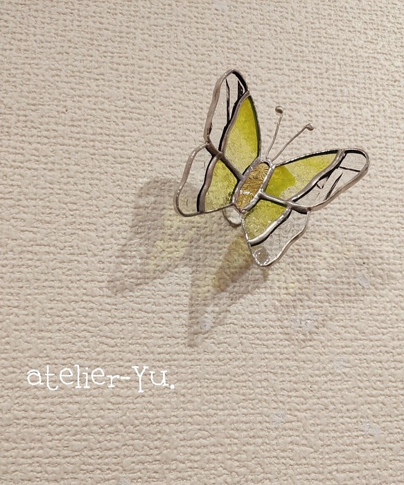ステンドグラスの蝶々＊キイロ 1枚目の画像