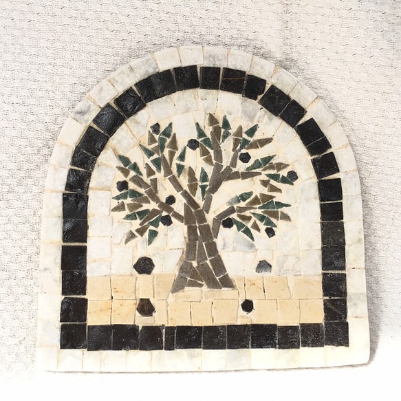 たわわに実る「聖なる木」 オリーブの木を模したモザイクタイル　オリーブの木13＊ 1枚目の画像