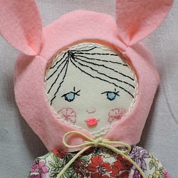 ピンク帽doll・リバティ柄ドレス 1枚目の画像