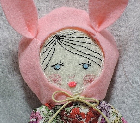 ピンク帽doll・リバティ柄ドレス 1枚目の画像