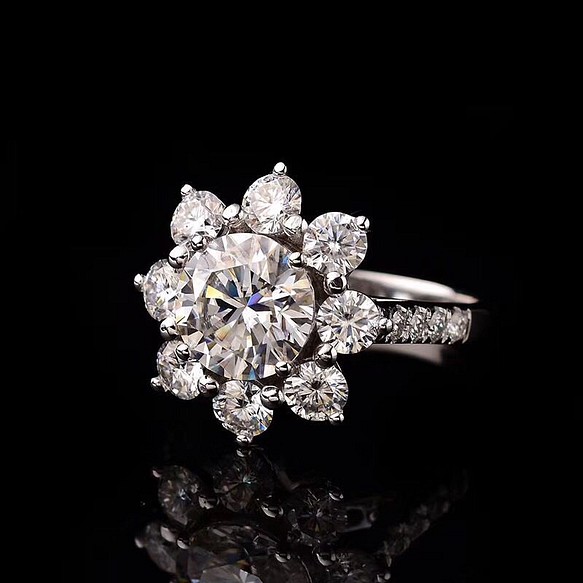 品質重視』高級モアッサナイト リング 3.0ct - アクセサリー