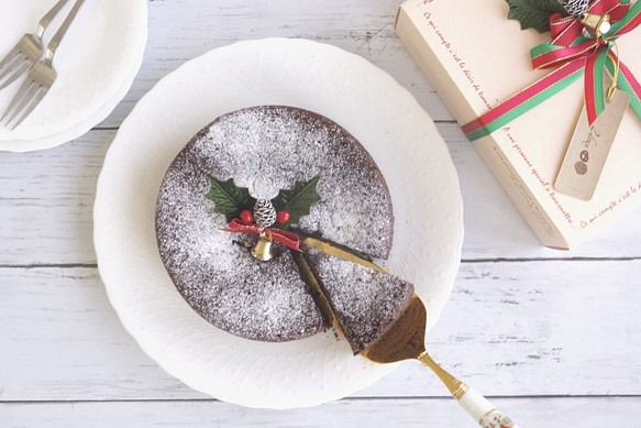 ＊１２月１７日まで＊クリスマスラッピング♪常温OK♪濃厚！焼きチョコレートケーキ「ガトーショコラクラシック」 1枚目の画像
