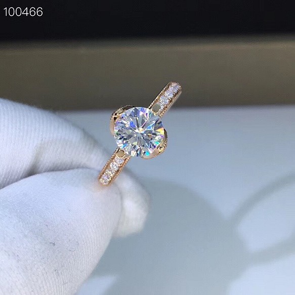 newデザイン】輝くモアサナイト ダイヤモンド リング K18PG 指輪 ...
