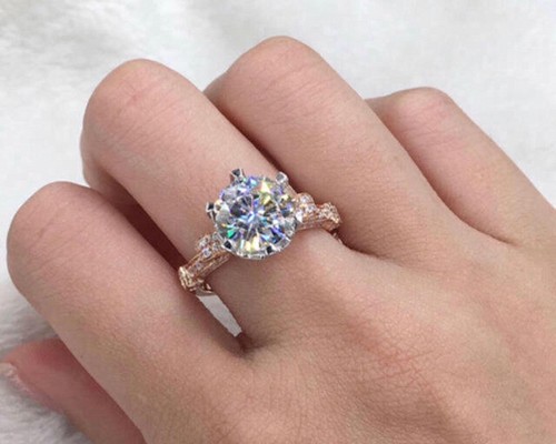 【２カラット 】輝くモアサナイト 天然ダイヤモンド リング 指輪