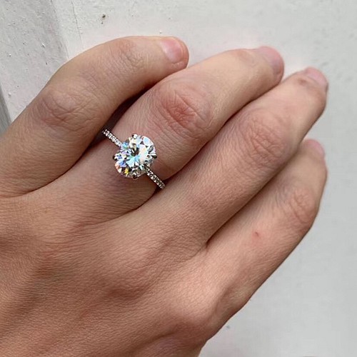 newデザイン】2.5ct オーバル モアサナイト リング K18WG 指輪・リング