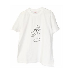 浮かぶ女の子イラストtシャツ Tシャツ カットソー Ciptacikap チプタチカプ 通販 Creema クリーマ ハンドメイド 手作り クラフト作品の販売サイト