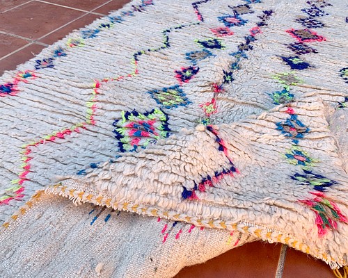 モロッコ ラグ カーペット　絨毯　アジラル カラフル　ベニワレン