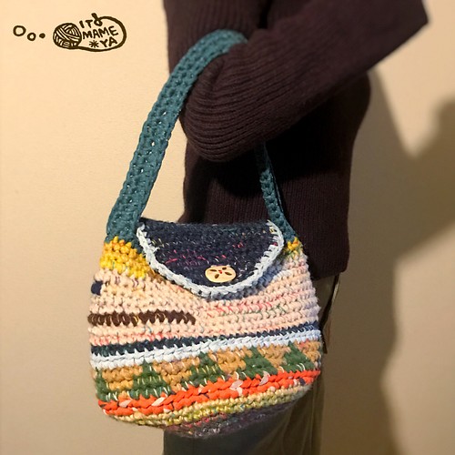 かぎ針編み✳︎ 毛糸のカラフルころりんバッグ フラップ付き トート 