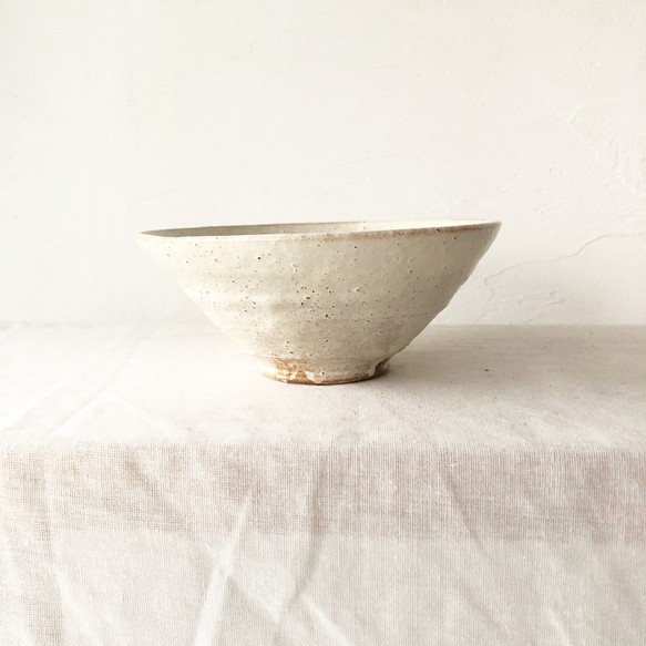 チタン釉飯碗 1枚目の画像
