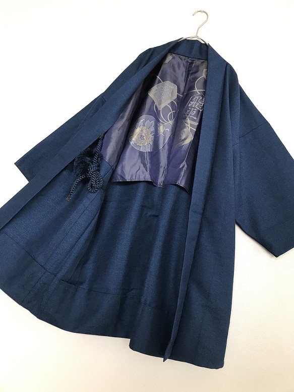 着物リメイク 粋な裏地の羽織 男性 ロング羽織 羽織紐付 無地 紺色 和装 着物風コート M〜XL