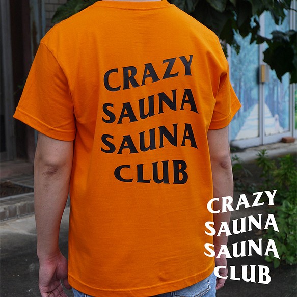 【CRAZY SAUNA SAUNA CLUB】サウナ パロディ Tシャツ 1枚目の画像