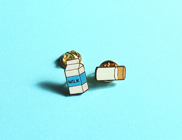 Wooden mini pins(Milk) 1枚目の画像