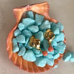 イヤリング派さん‼︎お勧め品・お洒落な珊瑚イヤリング 1枚目の画像