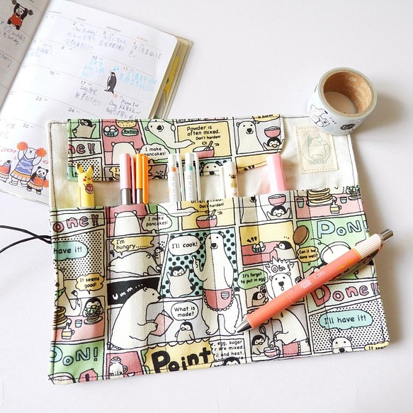 可愛北極熊企鵝筆袋, 短身綁繩布筆袋, 筆盒, 插畫工具袋, 捲軸式鋼筆袋, 繞繩布捲,文具文青 第1張的照片