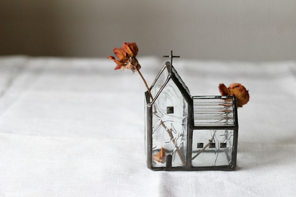 【受注制作】小さな小さな教会の花器 1枚目の画像