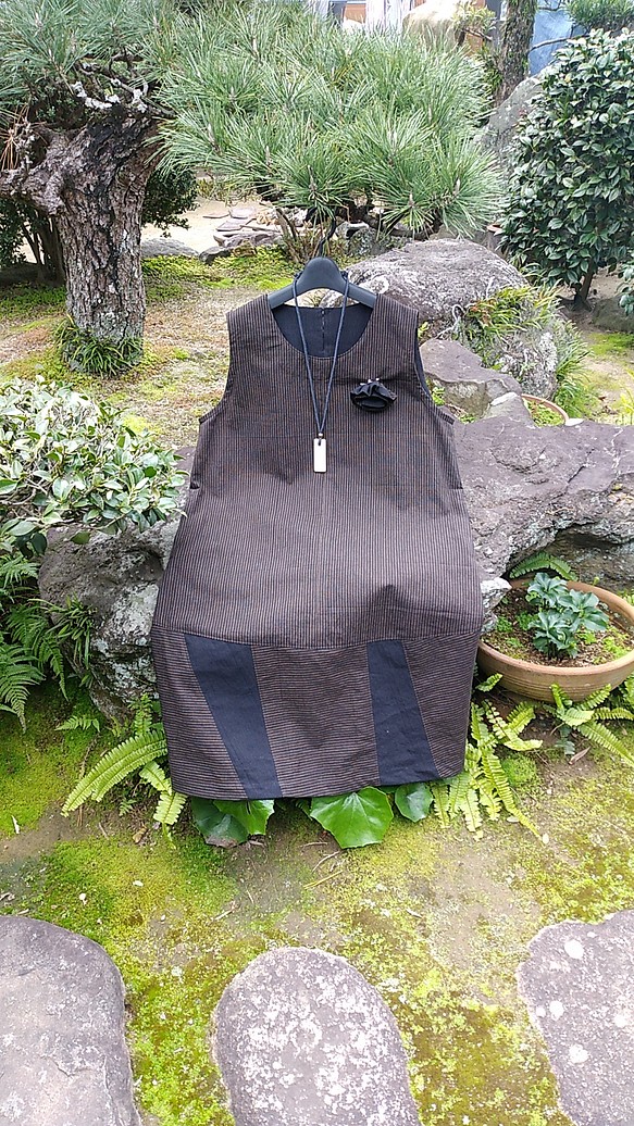 着物リメイク　縞木綿のコクーンジャンパースカート 1枚目の画像