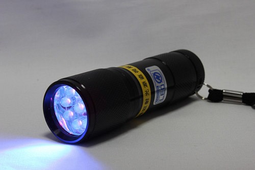 日本製：UVレジン硬化用 LED 9灯 UVライト ボディ色ブラック www