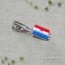 オランダ国旗〈ラインストーンとブロックのネクタイピン〉 1枚目の画像