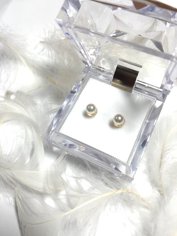 K18最高品質アコヤ真珠5㎜スタッドピアス 1枚目の画像
