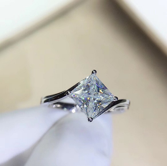 オーダーメイド 鑑別書付き リング k18 ゴールド 1ct プリンセスカット