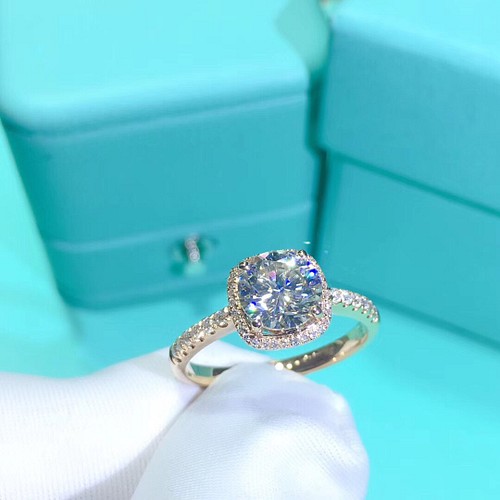 品質保証 モアサナイト K18YG/PG/WG 鑑別書付き 婚約指輪 1.5ct ペア