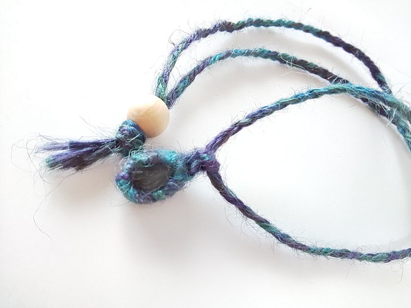 【送料無料】天然石アメジスト磨き石の麻紐包み編みネックレス☆マクラメペンダント 1枚目の画像