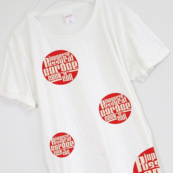 かわいいドットのロックンロールTシャツ【ホワイト】ユニセックス ケイブマン オリジナル クルーネックTシャツ 1枚目の画像