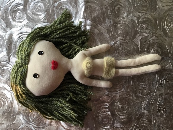 お人形 コットンジャージと綿 毛糸の髪 人形 Torabara 通販 Creema クリーマ ハンドメイド 手作り クラフト作品の販売サイト