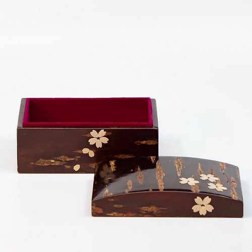 桜皮を使った秋田の伝統工芸品「樺細工」 小箱 桜 その他ケース 