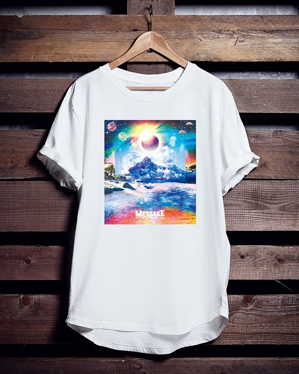 宇宙アートTシャツ「Mountain SpaceWorld」 1枚目の画像