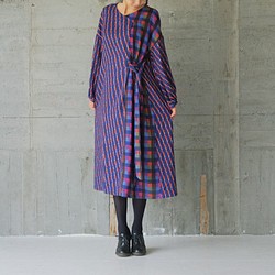 [新冬季]條紋＆格紋對接連衣裙（20w-013）藍色 第1張的照片