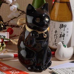 ＜送料無料＞ へそくりの招き猫 ブラック  （ 招き猫 おしゃれ  プレゼント かわいい 黒猫 ） 1枚目の画像