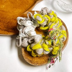 毛糸と裂き布の✾シュシュ✾あそびいと 1枚目の画像