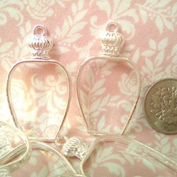 15個 香水瓶型　レジン　セッティング台　ミール皿　型枠 SR4 1枚目の画像