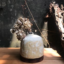 「散步」竹土石山 竹土系列 花器 花瓶 居家 南洋含笑 樹皮紋 乾燥花 鮮花 第1張的照片