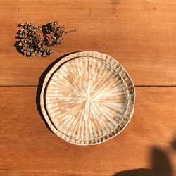 竹土石山 chuhsienearth 13 竹土系列「古化石」菊皿 淺盤 蛋糕盤 小盤 放射狀 曼陀羅感 第1張的照片