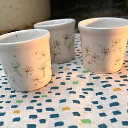 「蒲公英」竹土石山 石山系列 茶杯 濃縮咖啡杯 烈酒杯 禮物 器皿 雜貨 設計 風格 手繪 花園 自然 綠色 第1張的照片