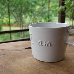 「コトバカップ-ワイド/Ｉ am」 コーヒーカップ マグカップ 陶器 陶磁器 1枚目の画像