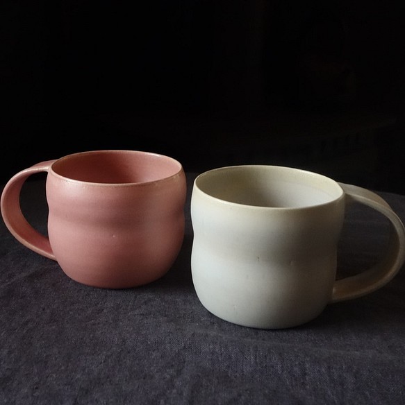 「マシュマロカップ」 マグカップ カフェオレカップ コーヒーカップ ピンク 陶器 陶磁器　ギフト　洋食器 1枚目の画像