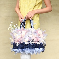 盛開的針織花袋-成人粉彩 第1張的照片
