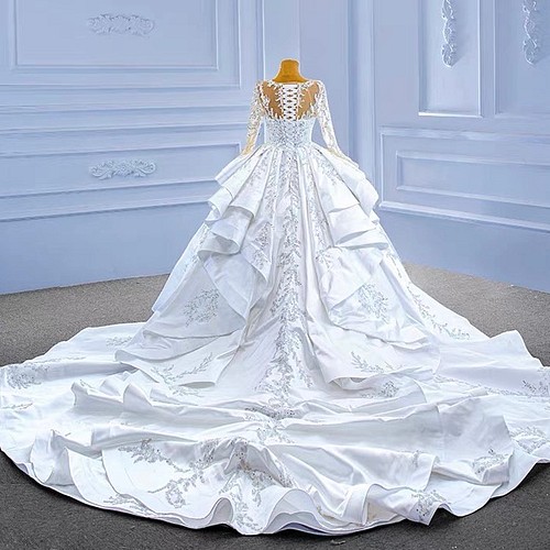 海外販売× ウエディングドレス プリンセス ロングトレーン シンプル