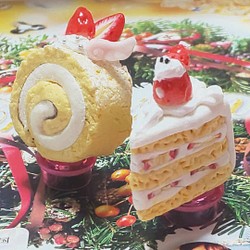 フェイクスイーツ スイーツデコ クリスマススイーツサンタイチゴのケーキと天使のロールケーキ マグネット サクラ 通販 Creema クリーマ ハンドメイド 手作り クラフト作品の販売サイト