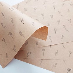 花束 模様 クラフト紙 デザインペーパー A4 15枚入り かわいい 包装紙 ラッピングペーパー ギフト メッセージ 1枚目の画像