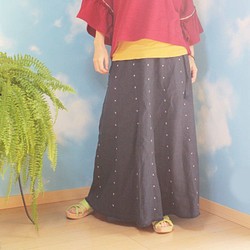 asana 刺し子の藍染めヘンプスカート 1枚目の画像