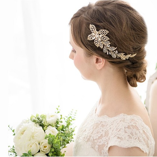 ヘッドドレス 花 ヘアアクセサリー 髪飾り ウェディング 結婚式 ブライダル ヘアクリップ ビジュー E50 ヘッドドレス ウェディング Annan Wedding 通販 Creema クリーマ ハンドメイド 手作り クラフト作品の販売サイト