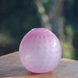 ワッフル丸花瓶～不透明ピンク～ 1枚目の画像